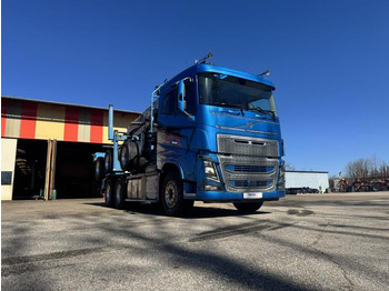 Truck VOLVO FH16