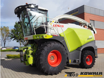 Forage harvester CLAAS Jaguar 840