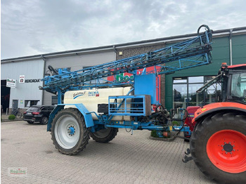 Trailed sprayer INUMA