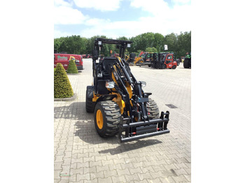 Compact loader JCB 403 Plus Klappdach: picture 5