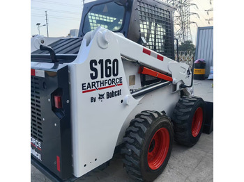 Skid steer loader Bobcat S160: picture 5