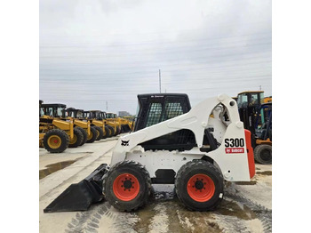 Skid steer loader BOBCAT S300