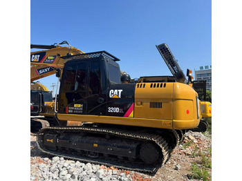Crawler excavator CATERPILLAR 320D2