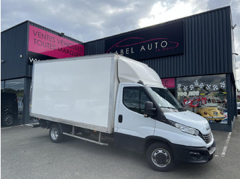 Box van IVECO Daily 35c16