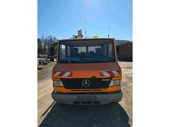 Leasing of  Mercedes-Benz Vario 614D Pritsche Doka 2002 Nissen VLT Verkehrsleittafel Absperrtafel LKW  Vorwarntafel Mercedes-Benz Vario 614D Pritsche Doka 2002 Nissen VLT Verkehrsleittafel Absperrtafel LKW  Vorwarntafel: picture 5 Leasing of  Mercedes-Benz Vario 614D Pritsche Doka 2002 Nissen VLT Verkehrsleittafel Absperrtafel LKW  Vorwarntafel Mercedes-Benz Vario 614D Pritsche Doka 2002 Nissen VLT Verkehrsleittafel Absperrtafel LKW  Vorwarntafel: picture 5
