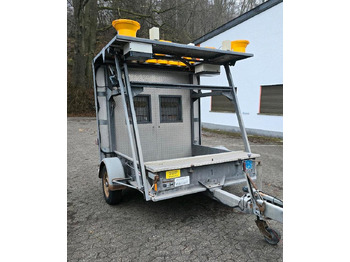 Trailer Nissen Mersch LED Absperrtafel FAT Sperrwand Fahrbare Verkehrsleitanhänger Verkehrssicherungsanhänger Verkehrsleittafel Verkehrssicherung Baustellenabsicherung: picture 2 Trailer Nissen Mersch LED Absperrtafel FAT Sperrwand Fahrbare Verkehrsleitanhänger Verkehrssicherungsanhänger Verkehrsleittafel Verkehrssicherung Baustellenabsicherung: picture 2