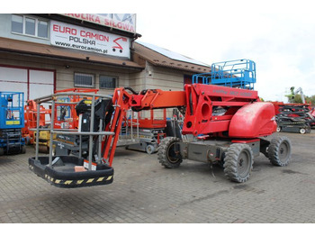 Articulated boom NIFTYLIFT