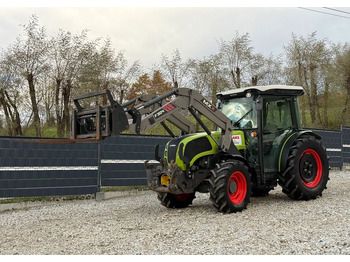 Farm tractor CLAAS Nexos