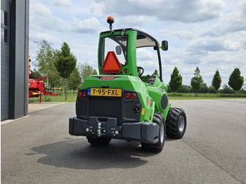 Compact track loader Avant 735 TDL + mini-shovel: picture 5