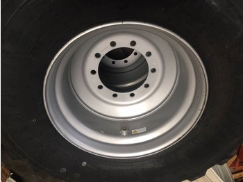 Wheels and tires for Agricultural machinery BKT 650/55 R26.5 BKT FL 630 op velg: picture 3