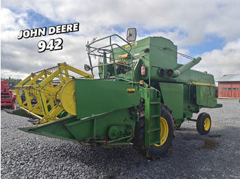 Combine harvester JOHN DEERE