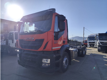 Dropside/ Flatbed truck IVECO Stralis