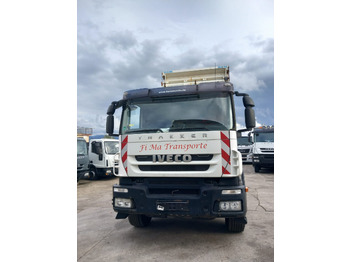 Crane truck, Tipper IVECO TRAKKER 260T36: picture 2 Crane truck, Tipper IVECO TRAKKER 260T36: picture 2