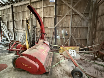 Hay and forage equipment