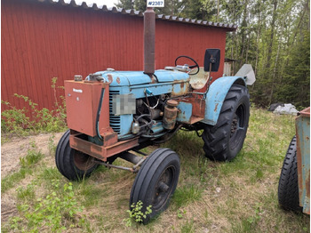 Farm tractor
