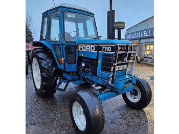 Farm tractor FORD