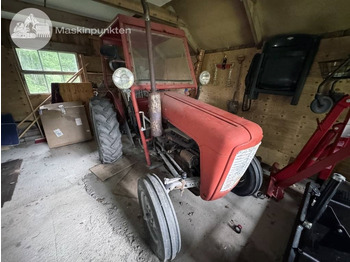 Farm tractor MASSEY FERGUSON