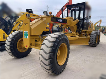 Grader CATERPILLAR 140H