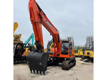Crawler excavator DOOSAN DX225 LCA: picture 2