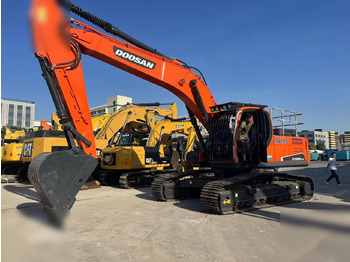Crawler excavator DOOSAN DX260