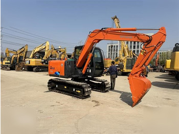 Crawler excavator HITACHI ZX70: picture 2
