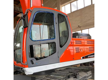Excavator DOOSAN DX260