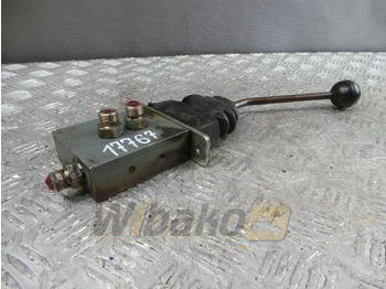 Hydraulic valve CASE