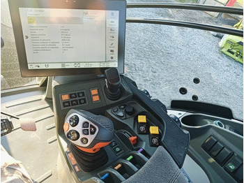 Farm tractor Claas Axion 960 Terra Trac: picture 5