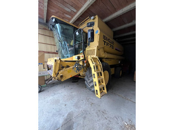 Combine harvester NEW HOLLAND