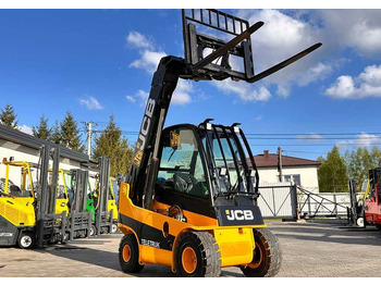 Telescopic handler JCB