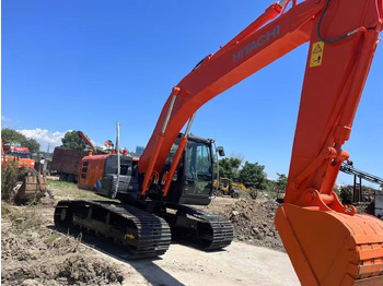 Crawler excavator HITACHI ZX200