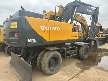 Wheel excavator VOLVO