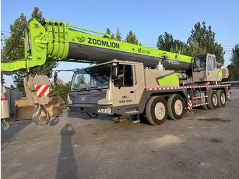 Mobile crane ZOOMLION ZTC700V