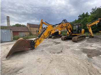 Crawler excavator JCB JS 210: picture 2