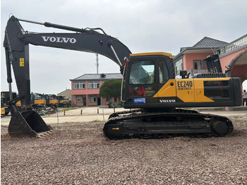 Excavator VOLVO EC240