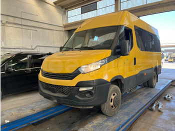 School bus Iveco Daily: picture 4
