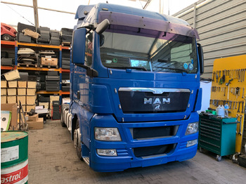 Hood for Truck MASKA ATRAPA GRILL POLIK OWIEWKA MAN TGX: picture 3