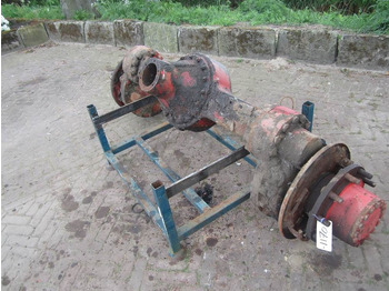 Axle and parts O&K