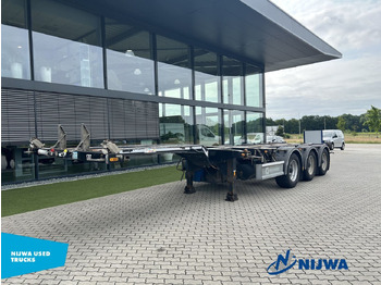 Container transporter/ Swap body semi-trailer D-TEC