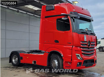 Tractor unit Mercedes-Benz Actros 1858 4X2 GigaSpace Retarder 2xTanks Leather Standairco PPC Navi ACC Euro 6: picture 3 Tractor unit Mercedes-Benz Actros 1858 4X2 GigaSpace Retarder 2xTanks Leather Standairco PPC Navi ACC Euro 6: picture 3