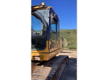 Leasing of Komatsu PC210LC Komatsu PC210LC: picture 4