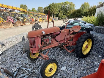 Farm tractor MASSEY FERGUSON