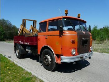 Truck for transportation of heavy machinery SKODA-LIAZ 16000 MS-24: picture 1