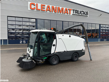 Road sweeper JOHNSTON