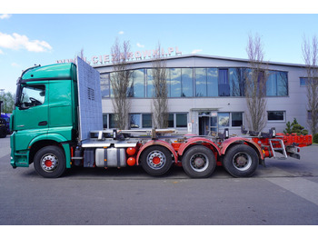Crane truck for transportation of timber Mercedes-Benz Arocs 3563 8 × 4 / 630 HP / steered axle / Logging superstructure: picture 4