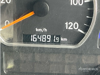 Road sweeper 2013 Mercedes-Benz 1324 4x2 Sweeper Truck: picture 5