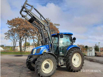 Farm tractor NEW HOLLAND T6000