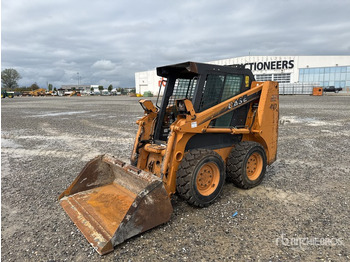 Skid steer loader CASE