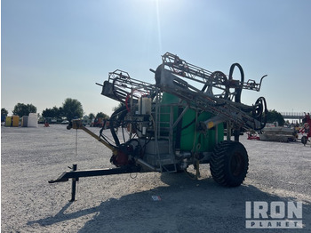Trailed sprayer