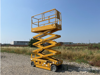 Scissor lift HAULOTTE Compact 10